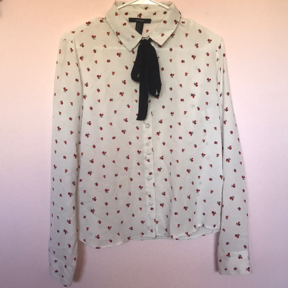 collared shirt